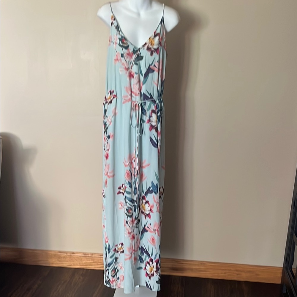 Pretty by Rory size S beautiful maxi dress with side slits and low cut back!